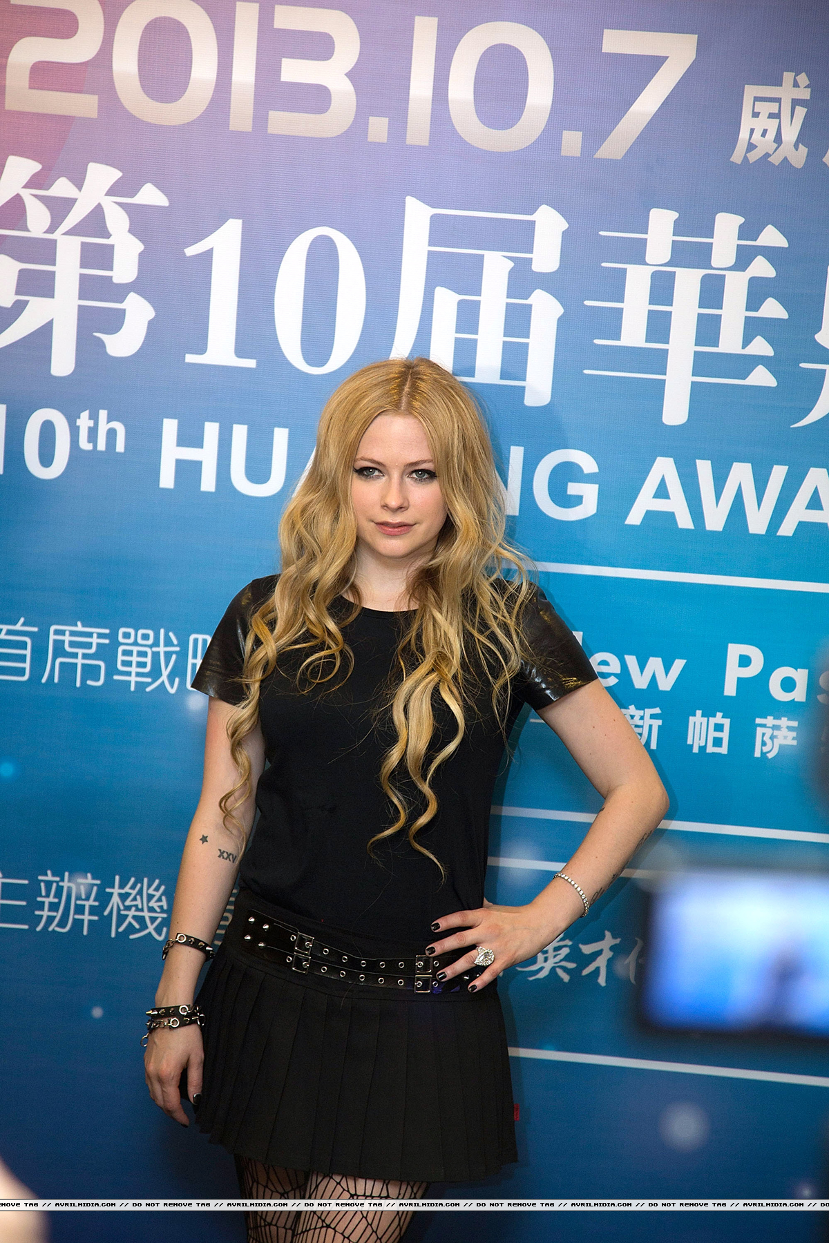 Palavras-chave: avril lavigne awards huading