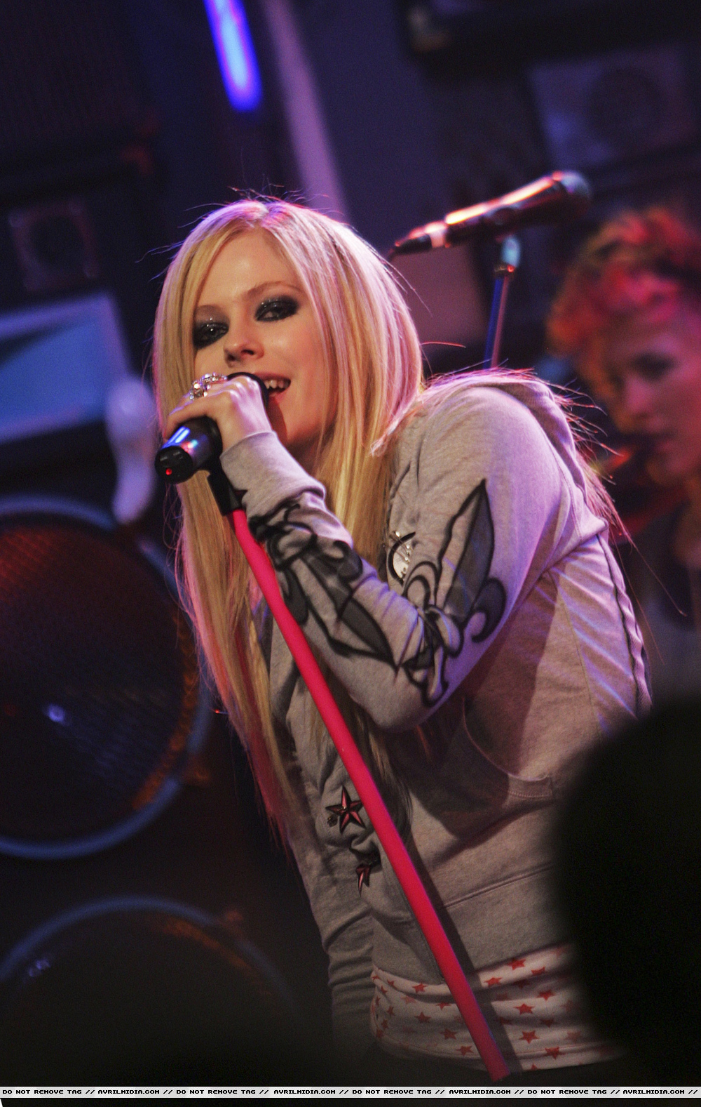 lavigne-3~2.jpg