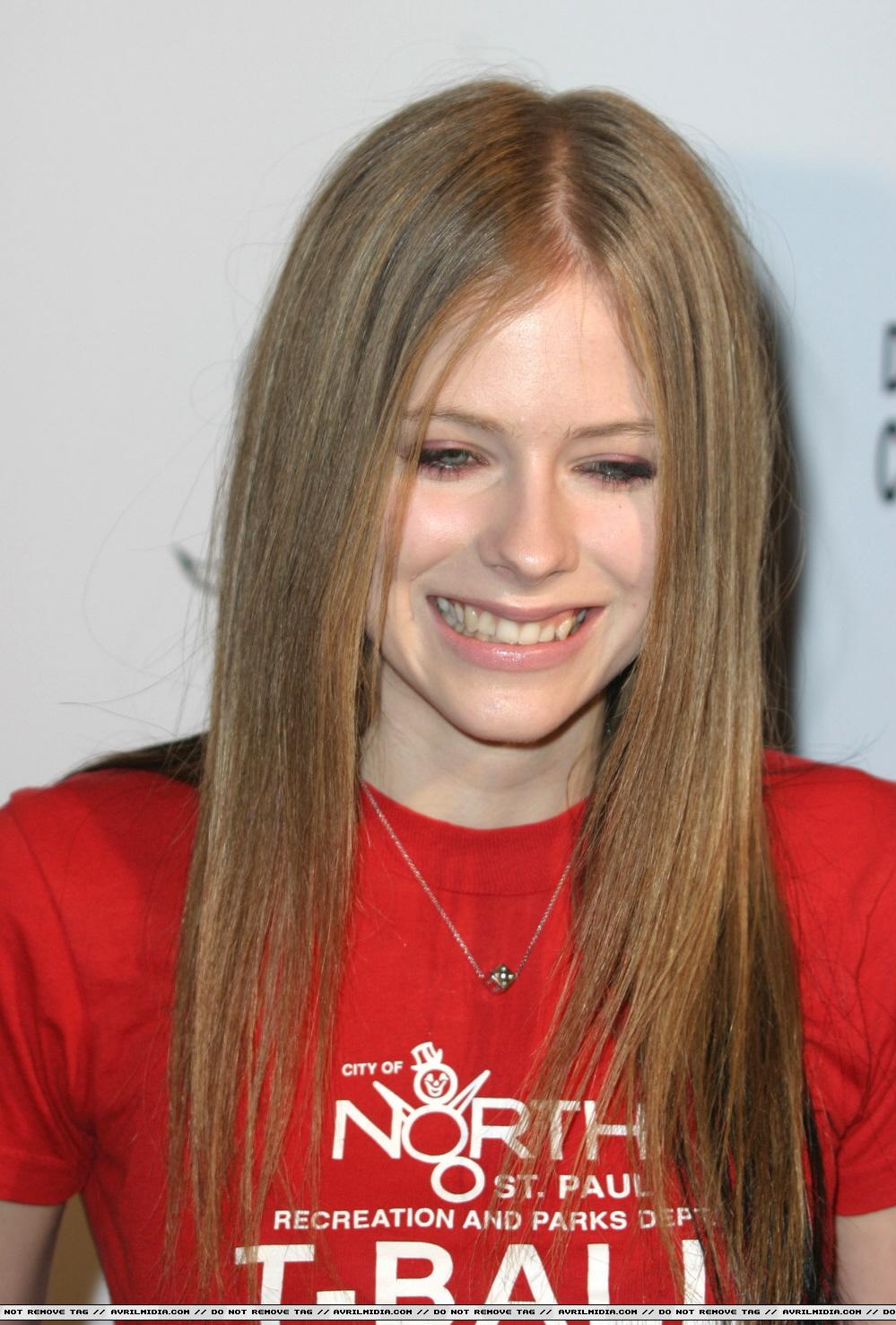 Avril_Lavigne_1~0.jpg