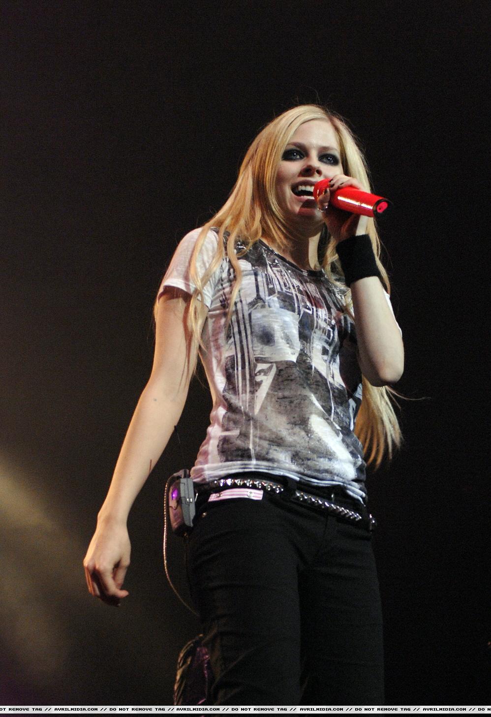 Avril_Lavigne_3.jpg