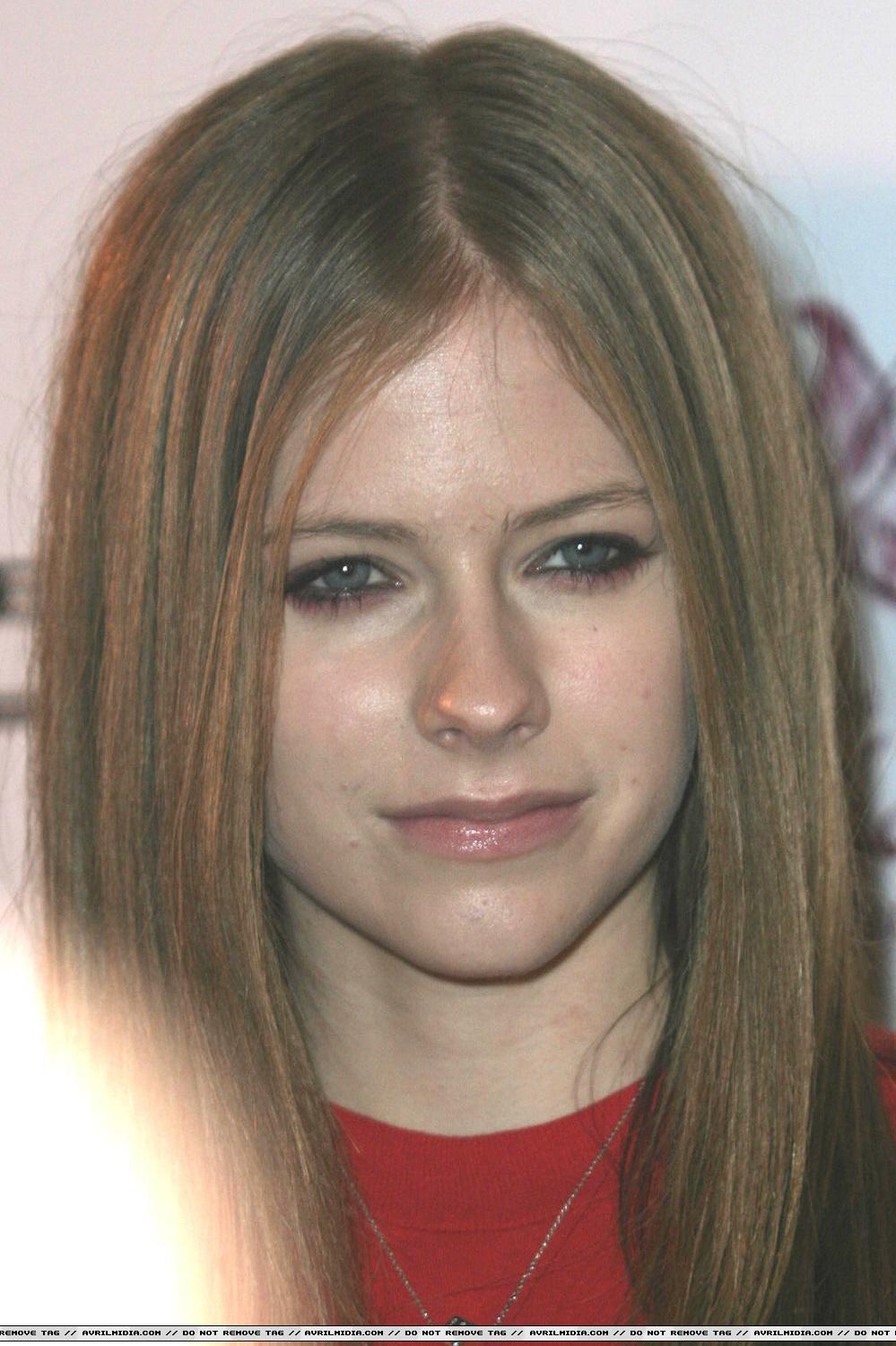 Avril_Lavigne_4~0.jpg