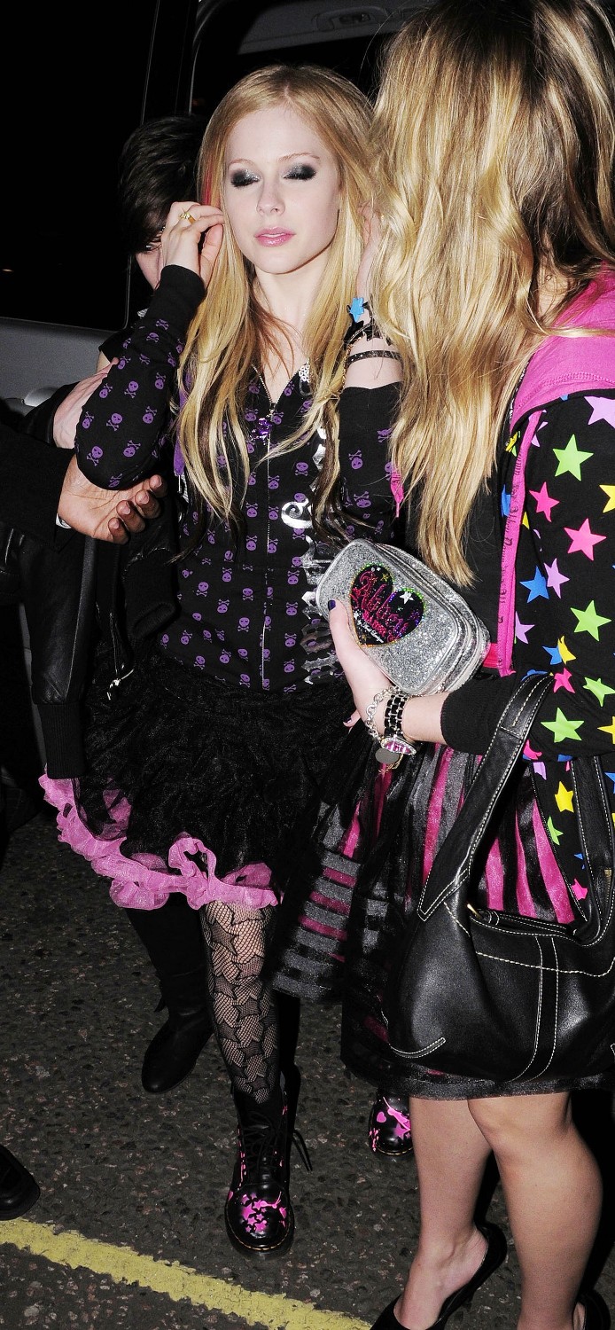 avrilrevolution_(15).jpg