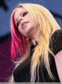 celeb-city_eu_Avril_Lavigne_Opern-Air-Festival_FaM_07-11-2007_006.jpg