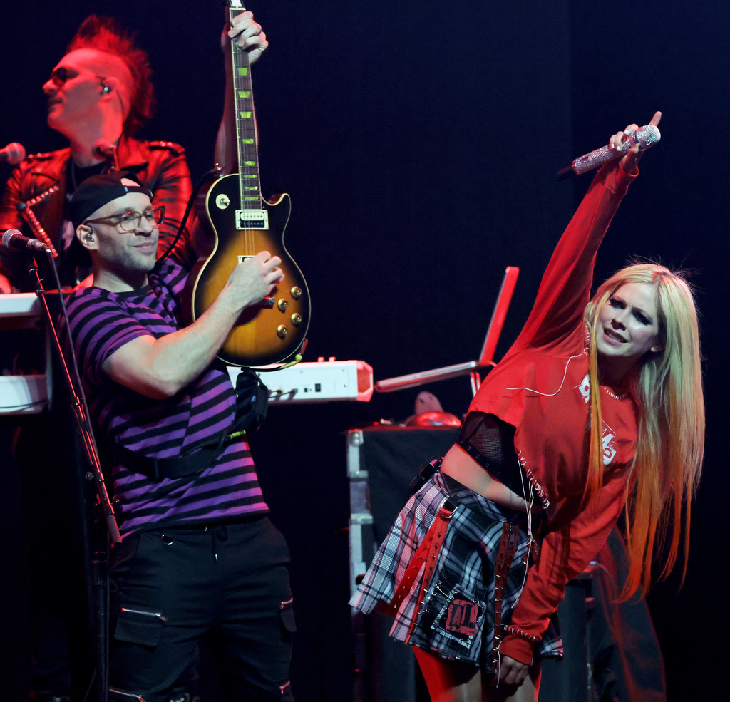 Avril_Lavigne_2022_iHeartRadio_ALTer_EGO_Presented_rTD7z_oFsjMx.jpg