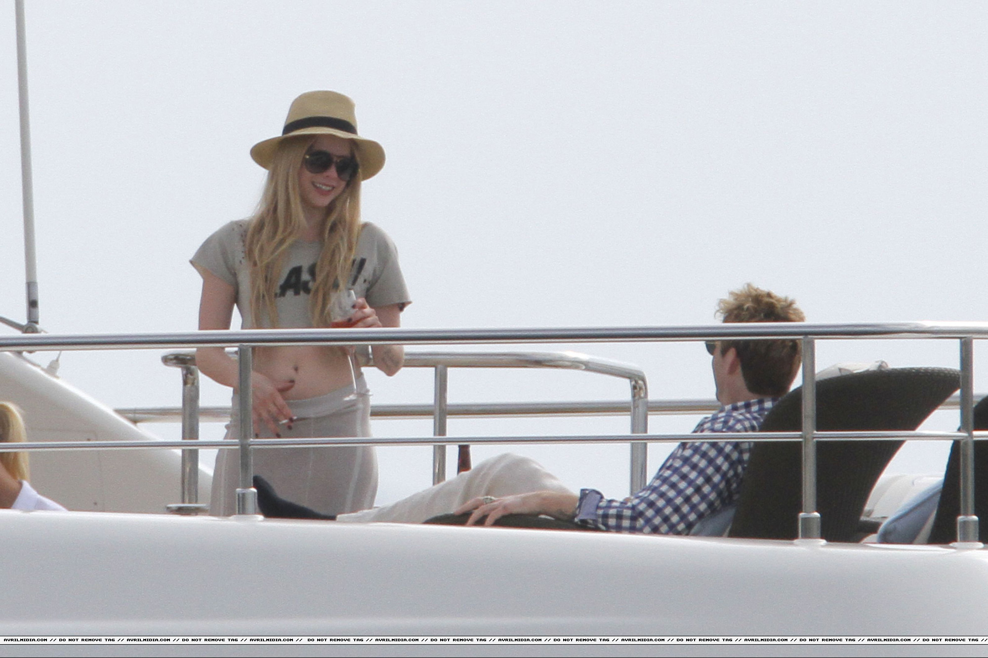 chavril_avrilmidia19.jpg