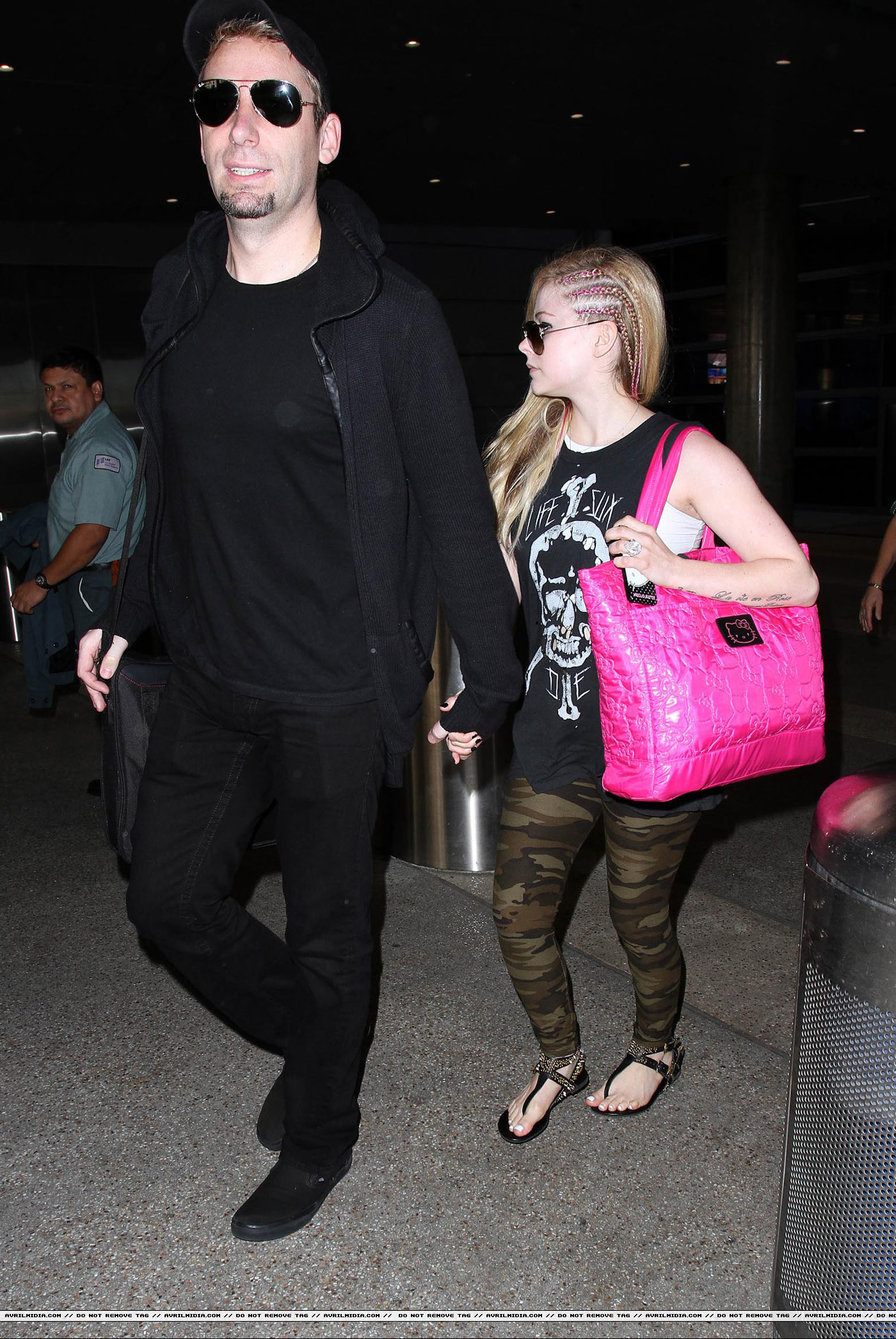 chavril_lax_out13_06.jpg