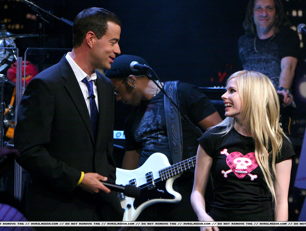 avrillavigne-2007carsondalyshow15jun-75tc_copy.jpg