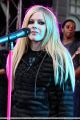 avrillavigne-2007sydneysunriseconcert8may-35tc_copy.jpg