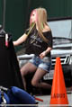 avrillavigne-whatthehellmusicvideoset4dec-21tc.jpg