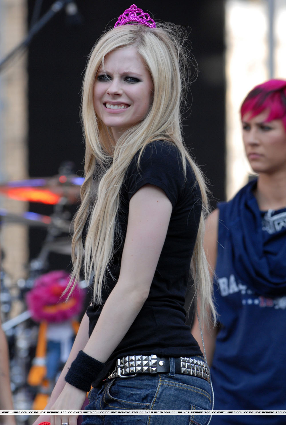 avrillavigne-2007muchmusicawardsrehearsal17jun-23t.jpg