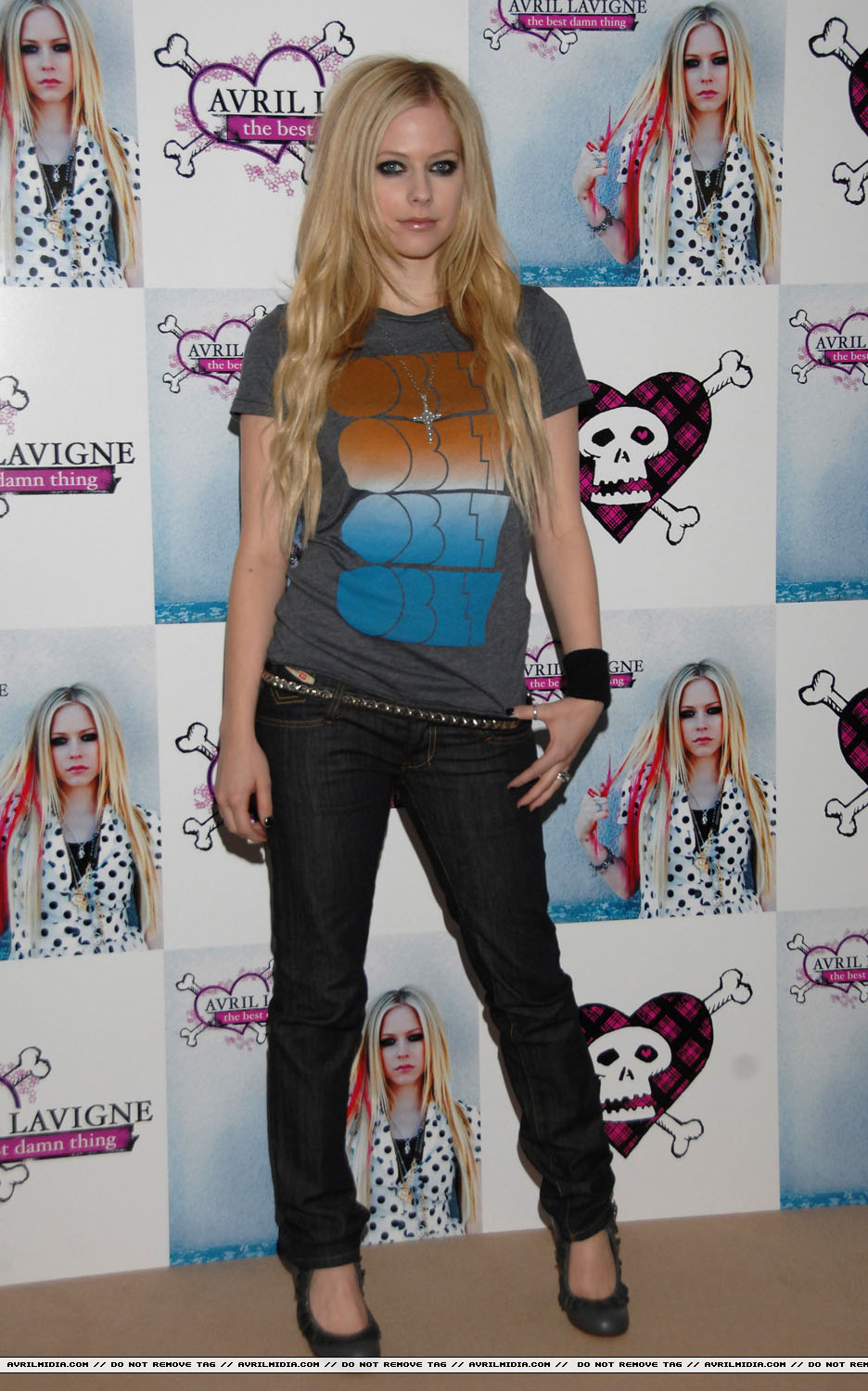 avrillavigne-2007tbdtalbummadridpromo26jun-07tc.jpg