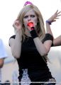 avrillavigne-2007muchmusicawardsrehearsal17jun-14t.jpg