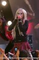 avrillavigne-2007muchmusicawardsshow17jun-12tc.jpg