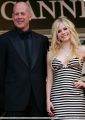 avrillavigne-2009overthehedgecannes21may-068tc.jpg