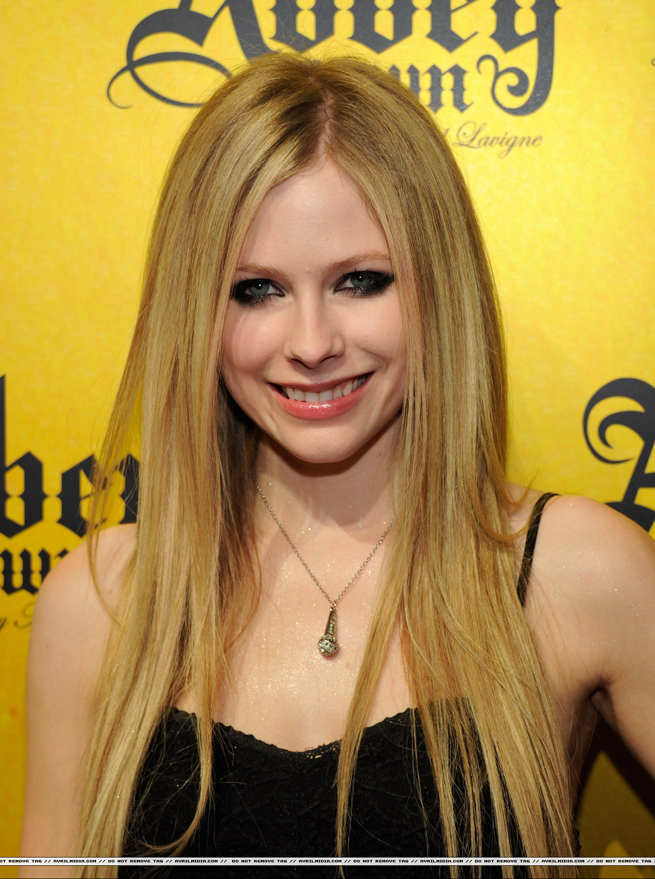 0ABBEYDAWN_PURE_avrilmidia_280529.jpg