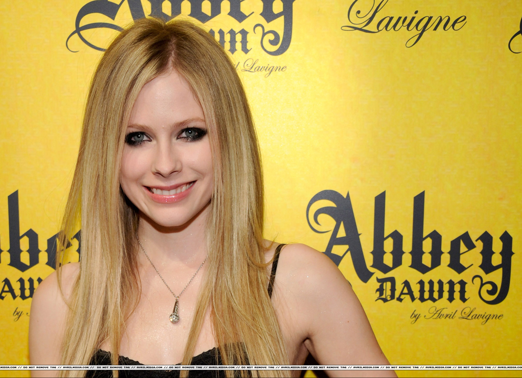 0ABBEYDAWN_PURE_avrilmidia_280629.jpg