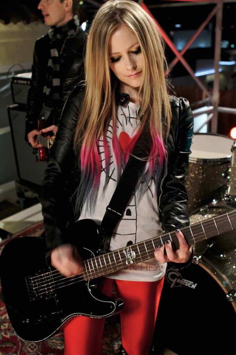 2012_Abbey_Dawn_for_JustFab_com_behind_the_scenes_photo_shoot_5.jpg