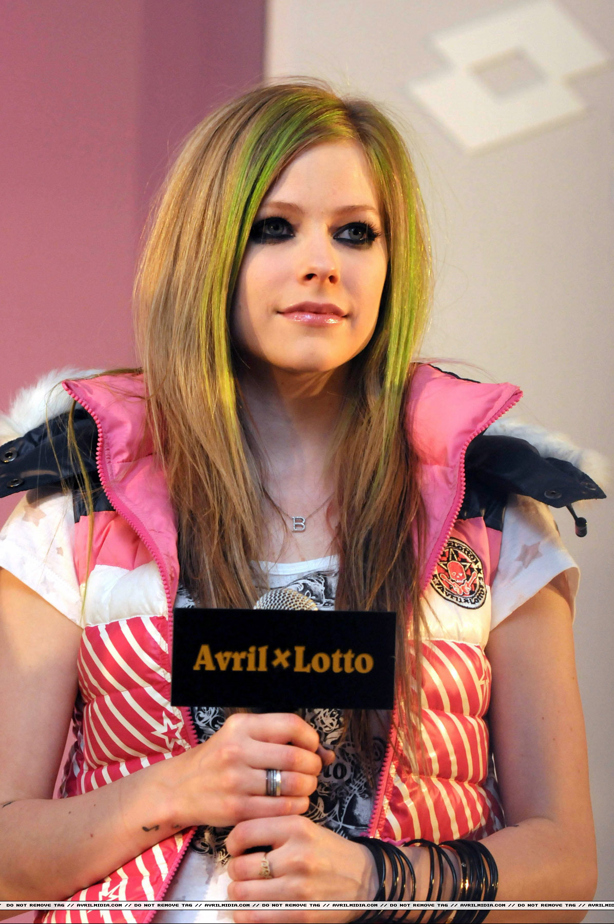 avril_lotto_may1_281829.jpg