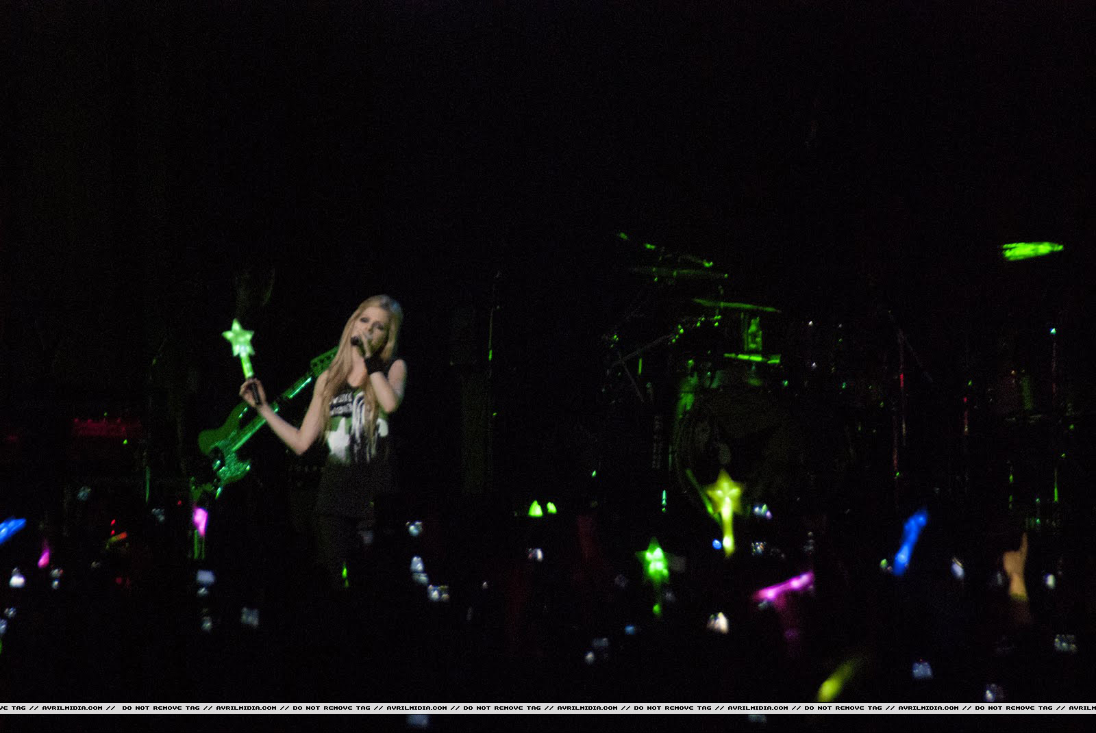 avrilmidia_saopaulo_jul27_14.jpg