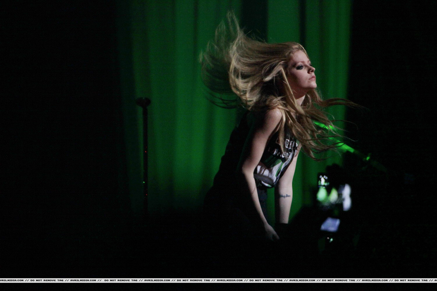 avrilmidia_saopaulo_jul27_23.jpg