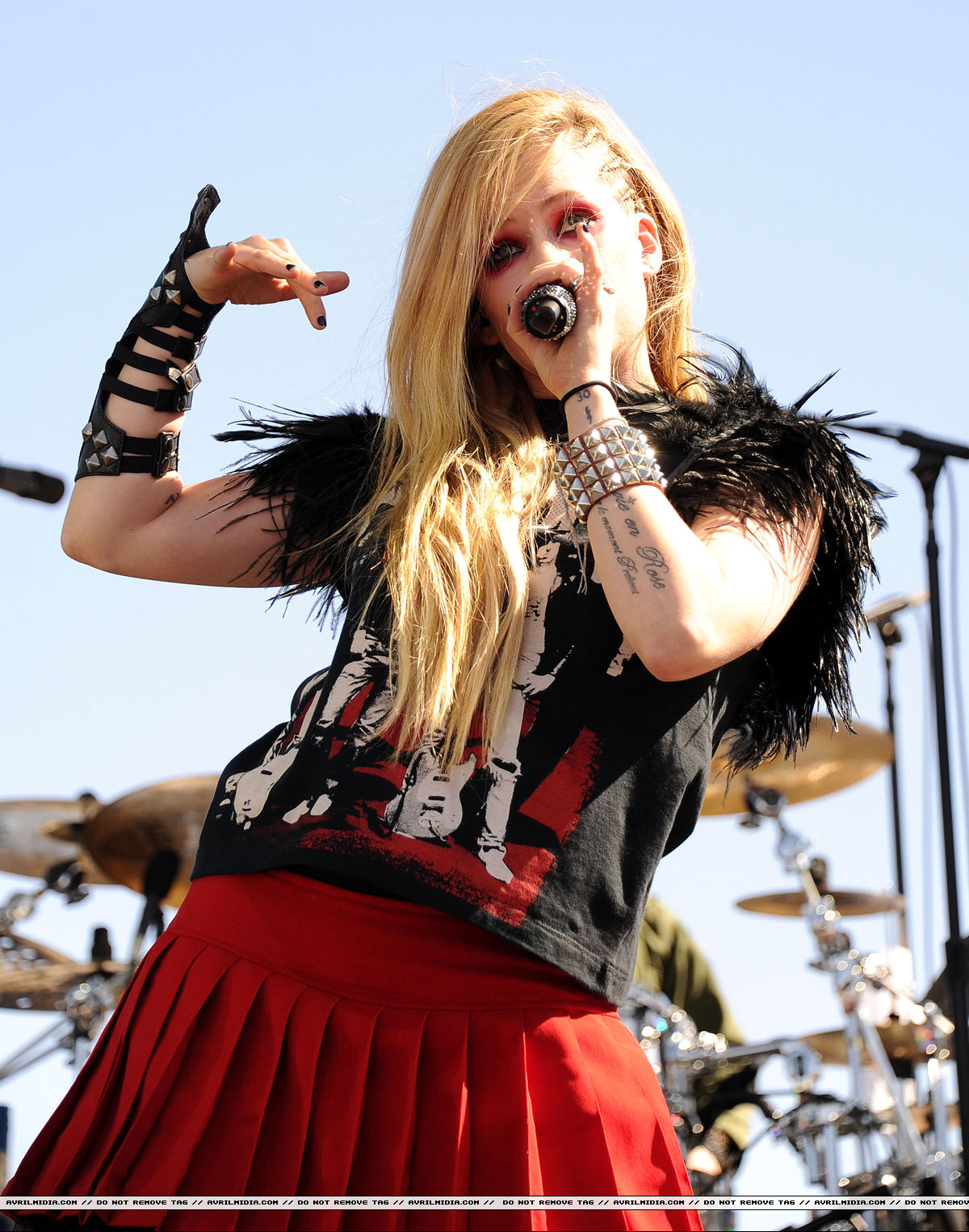 Avril7EiHeart_281429.JPG