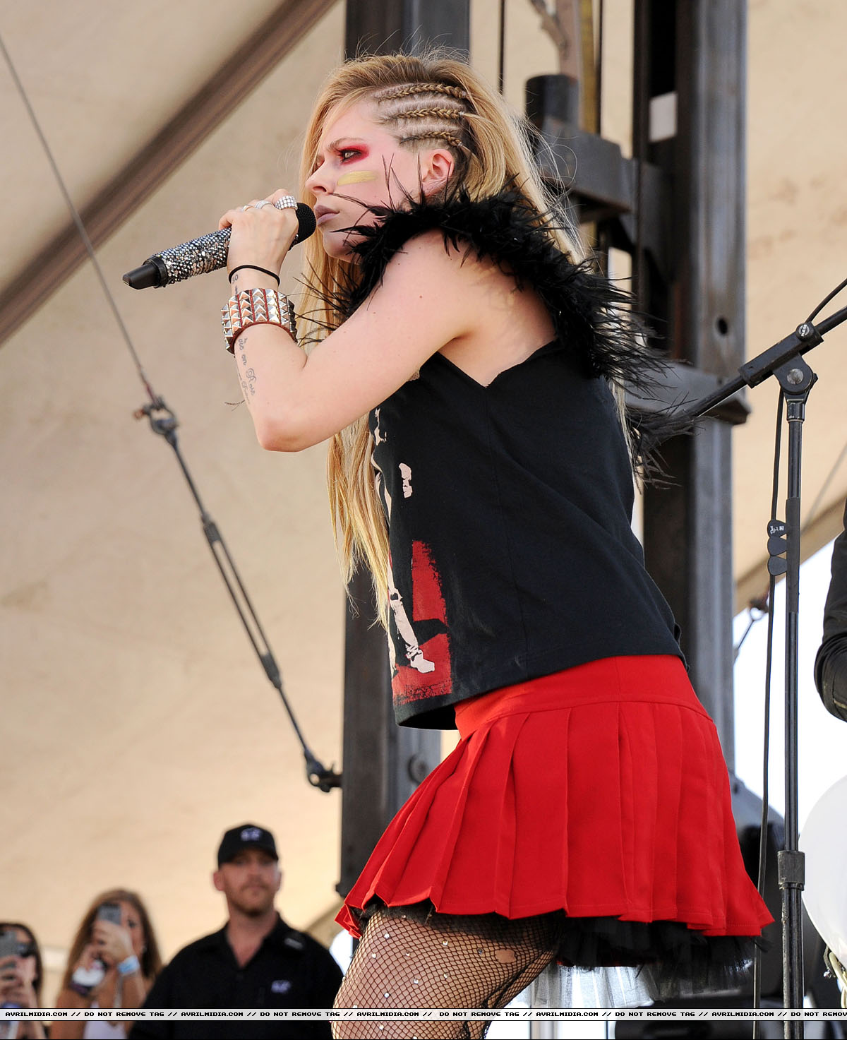 Avril7EiHeart_281929.JPG