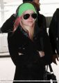 avrillavigne-2011londoncandids17feb-28tc_copy.JPG