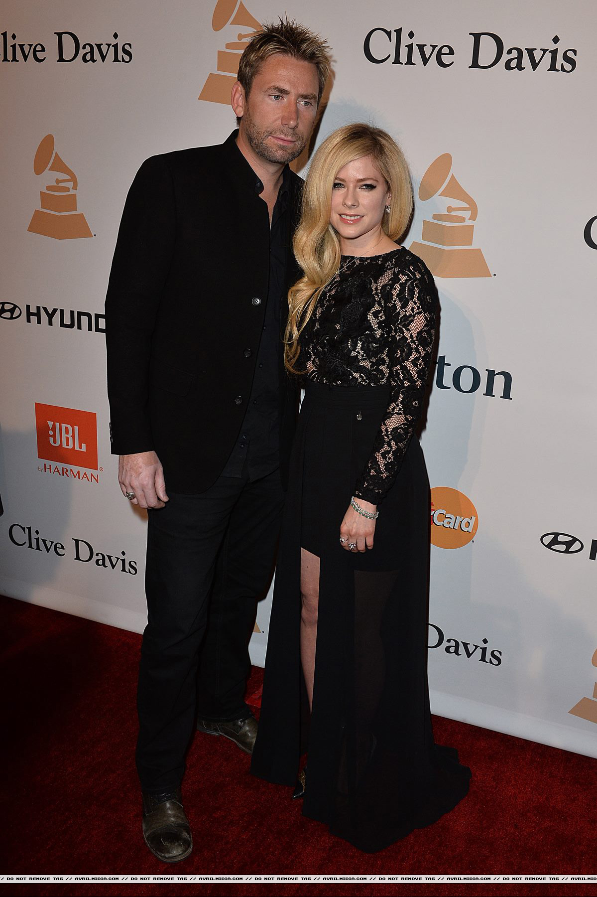 avrilmidia_pregrammy043.jpg