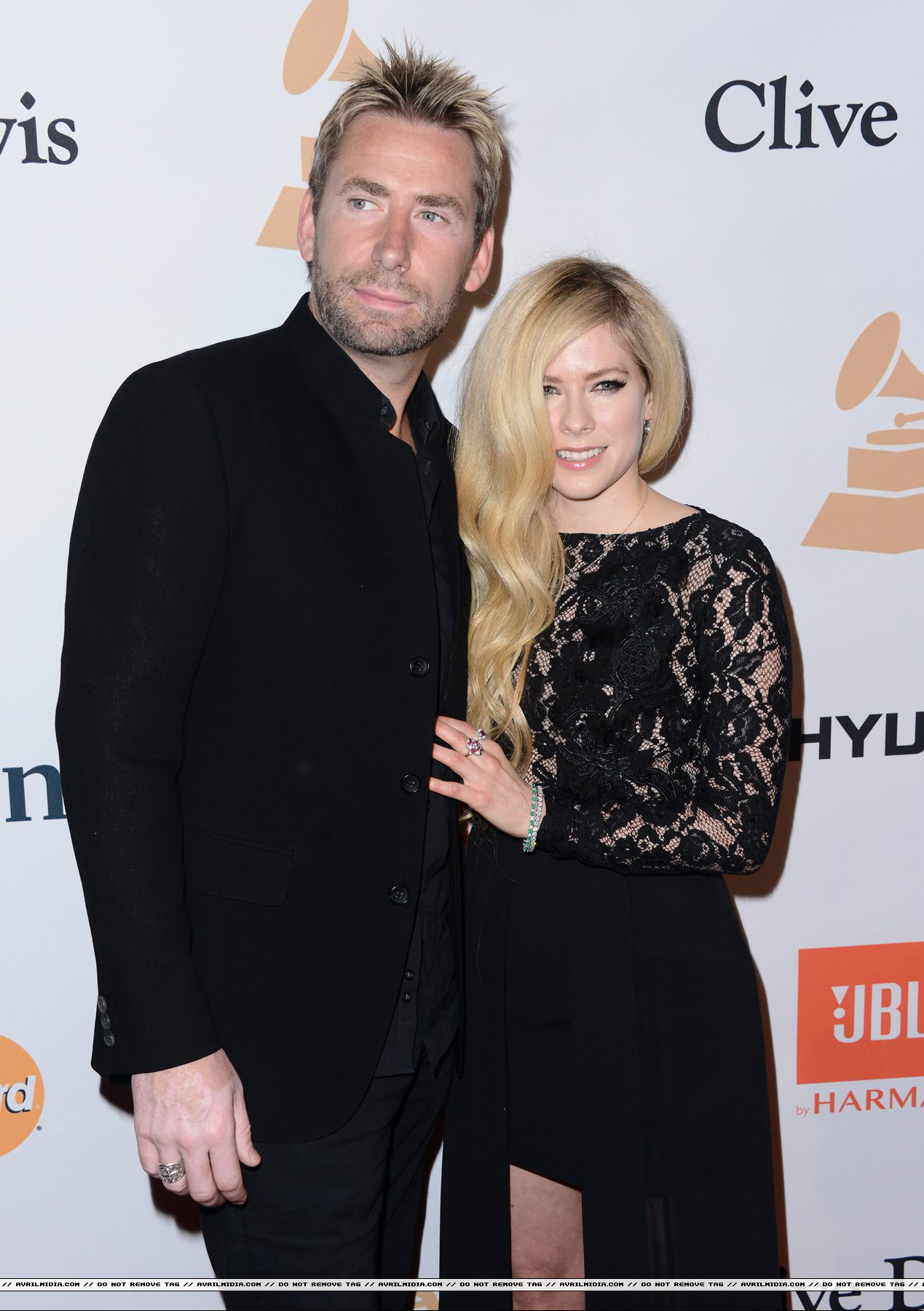 avrilmidia_pregrammy09.jpg